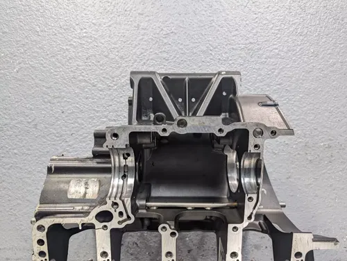 2007-2008 Yamaha YZF R1 OEM Engine Case Cases Block Crank Motor 4C8-15100-19-00
