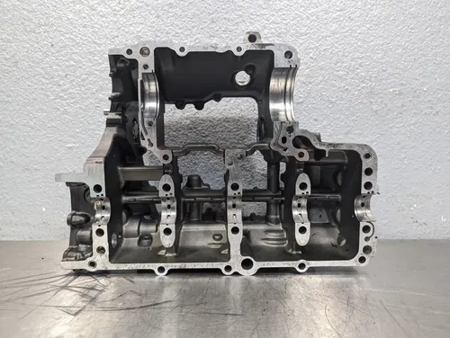 2007-2008 Yamaha YZF R1 OEM Engine Case Cases Block Crank Motor 4C8-15100-19-00