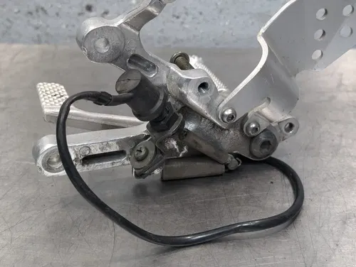 01-02 Yamaha YZF R6 LEFT RIGHT REARSET REAR SET FOOT PEG FULL SET SHIFTER BRAKE