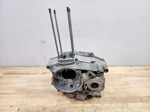 1980-1984 Honda XR200R XR200 R OEM Engine Crankcase Left Right - 11330-KA2-000