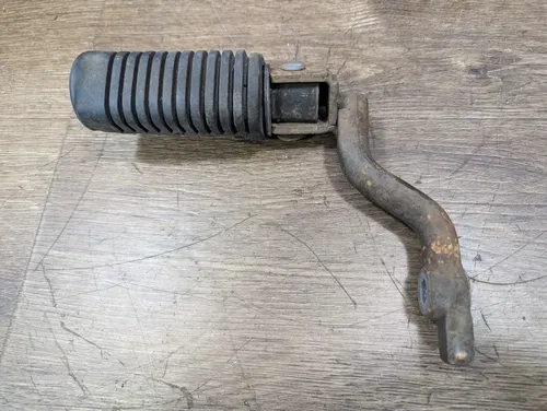 1979 Honda CM400A OEM Front Right and Left Footpegs Footrest Foot Peg Rest