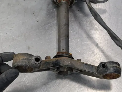 1978-1979 Honda CX500 FRONT FORKS CLAMP UPPER & LOWER TRIPLE TREE STEM ASSEMBLY