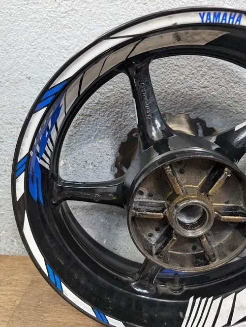 2007 YAMAHA YZF R6 OEM REAR WHEEL BACK RIM ROTOR HUB - 5SL-25338-00-98