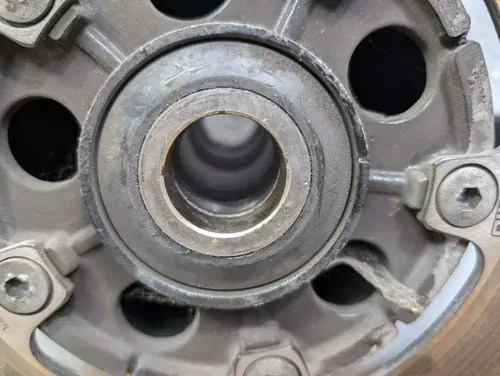 2007 YAMAHA YZF R6 OEM REAR WHEEL BACK RIM ROTOR HUB - 5SL-25338-00-98