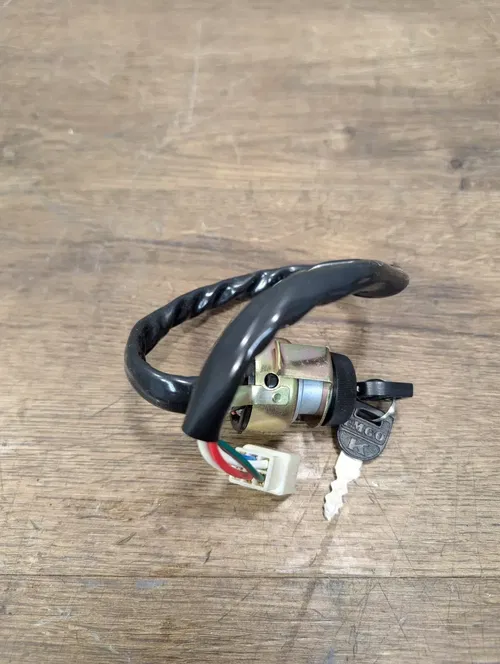 2004-2005 KAWASAKI NINJA ZX10R OEM IGNITION LOCK W/ KEY - 27005-5139