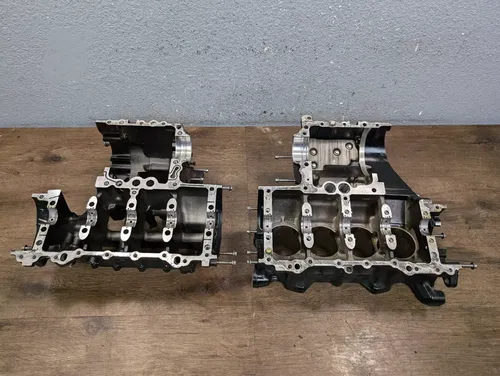 2007-2008 KAWASAKI NINJA ZX6R OEM ENGINE MOTOR CRANKCASE CRANK CASES BLOCK