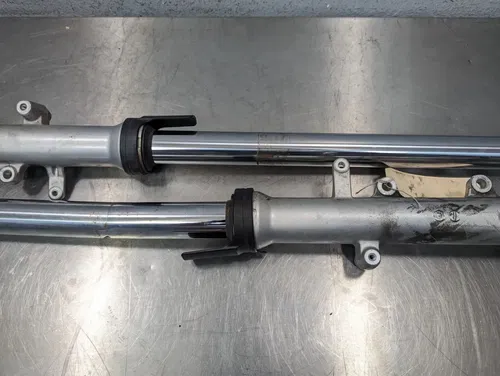 99-02 YAMAHA YZF R6 YZFR6 OEM RIGHT LEFT FRONT SUSPENSION FORKS *SMALL BEND