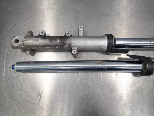 99-02 YAMAHA YZF R6 YZFR6 OEM RIGHT LEFT FRONT SUSPENSION FORKS *SMALL BEND
