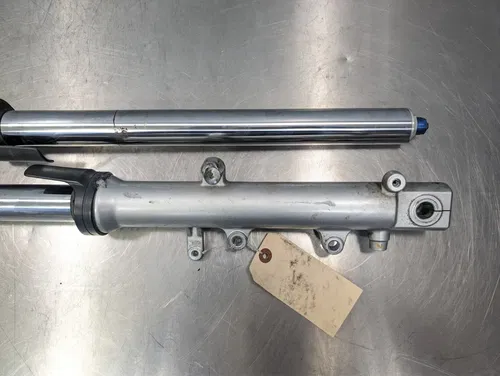 99-02 YAMAHA YZF R6 YZFR6 OEM RIGHT LEFT FRONT SUSPENSION FORKS *SMALL BEND