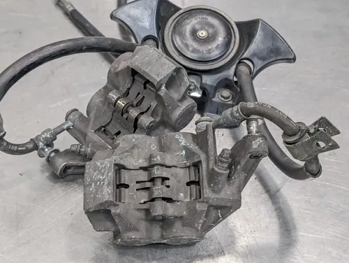 2001-2002 YAMAHA YZF R6 OEM RIGHT LEFT FRONT BRAKE CALIPER SET - 5DM-2580T-00-00