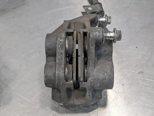 2001-2002 YAMAHA YZF R6 OEM RIGHT LEFT FRONT BRAKE CALIPER SET - 5DM-2580T-00-00