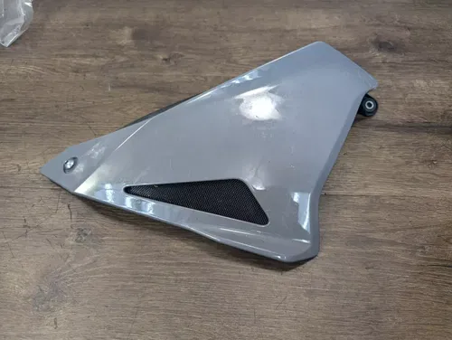 17-23 YAHAMA FZ10 MT10 OEM Right Cover 2 Fairing Assembly - B67-Y284N-30-P0
