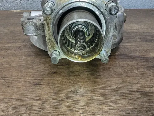 1981-1983 Yamaha Virago XV750 Final Drive Rear Axle Gear Case - 4X7-46101-01-00