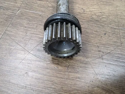1981-1983 Yamaha Virago XV750 Final Drive Rear Axle Gear Case - 4X7-46101-01-00