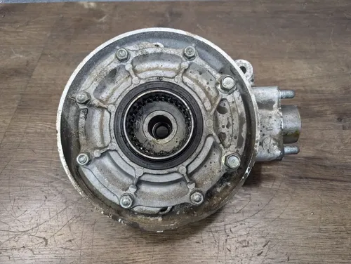 1981-1983 Yamaha Virago XV750 Final Drive Rear Axle Gear Case - 4X7-46101-01-00