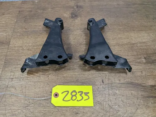 2008-2012 KAWASAKI NINJA EX250 OEM ENGINE MOUNT MOTOR BRACKET - 31059-0001