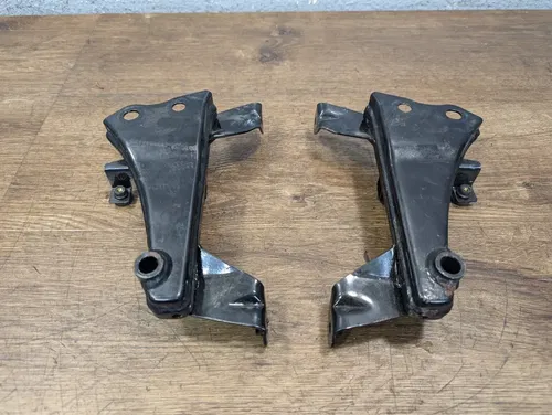 2008-2012 KAWASAKI NINJA EX250 OEM ENGINE MOUNT MOTOR BRACKET - 31059-0001