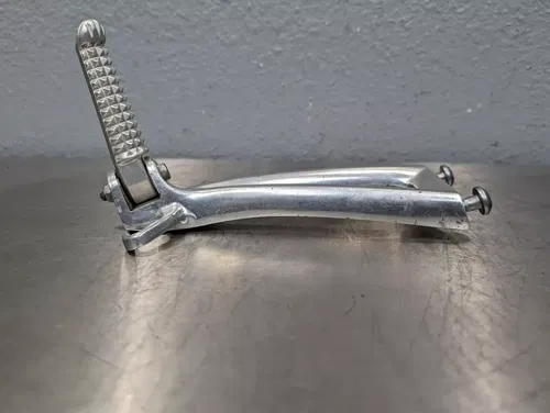 06-09 Yamaha YZF R6S OEM REAR FOOT REST PEG LEFT BRACKET - 5SL-27440-02-00