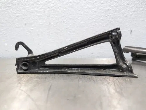 Yamaha 03-04 YZF R6 06-09 R6S REAR FOOT REST PEG LEFT RIGHT - 5SL-27430-02-00