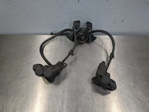 03-04 Yamaha YZF R6 R6S OEM Front Brake Caliper Set Left Right - 5SL-2580T-00-00