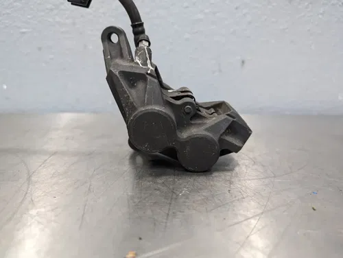 03-04 Yamaha YZF R6 R6S OEM Front Brake Caliper Set Left Right - 5SL-2580T-00-00