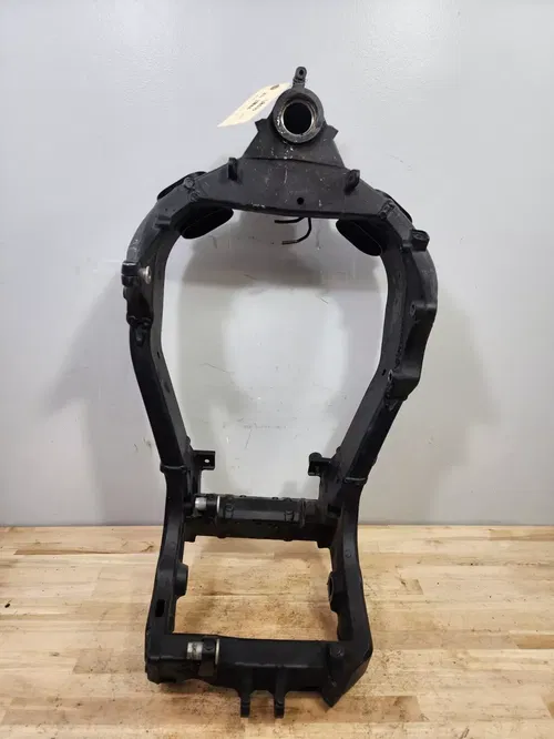2004 2005 Suzuki GSXR 600 Main Frame Chassis 100% EZ REG RBLT
