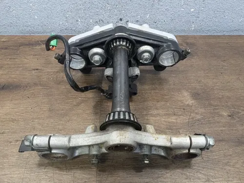 2007 Suzuki GS500 GS 500 F OEM Triple Tree Set - 51410-01D91