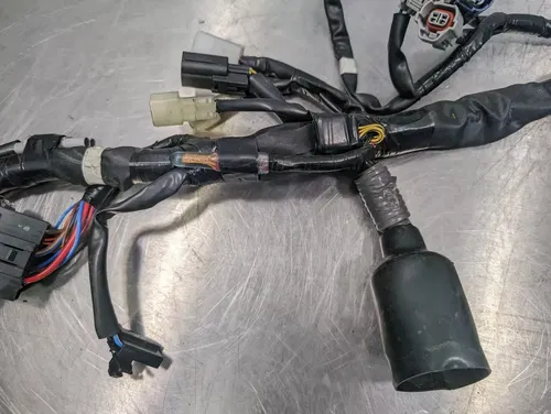 17-20 YAMAHA YZF R6 OEM MAIN ENGINE WIRING HARNESS MOTOR WIRE bn6-82590-10-00