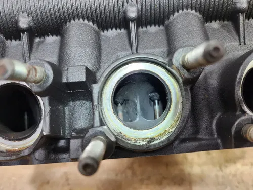 Yamaha Fz6r 2009-2012 Engine Head Top End Cylinder Head  20s-11101-00-00