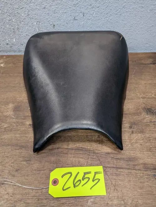 04-07 HONDA CBR1000RR OEM FRONT DRIVERS SEAT PAD SADDLE PILLION - 77100-MEL-D20