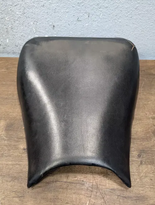 04-07 HONDA CBR1000RR OEM FRONT DRIVERS SEAT PAD SADDLE PILLION - 77100-MEL-D20