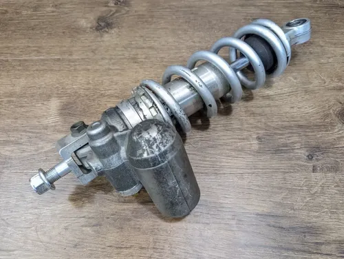 2007-2008 YAMAHA YZF R1 OEM REAR BACK SHOCK ABSORBER SUSPENSION 4C8-22210-11-00
