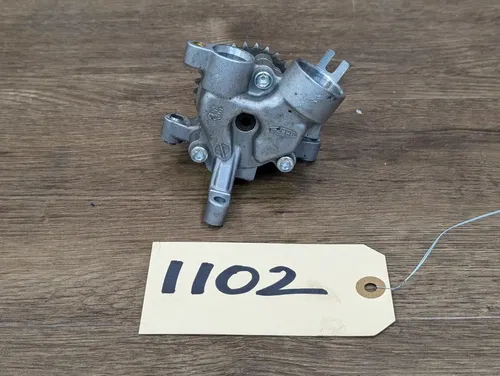 03-04 YAMAHA YZF R6 06-09 R6S OEM ENGINE MOTOR OIL PUMP - 5MT-13300-00-00
