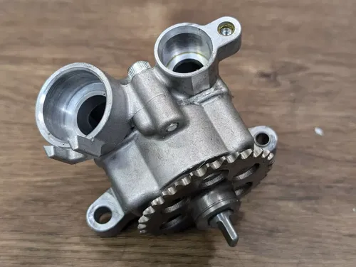 03-04 YAMAHA YZF R6 06-09 R6S OEM ENGINE MOTOR OIL PUMP - 5MT-13300-00-00