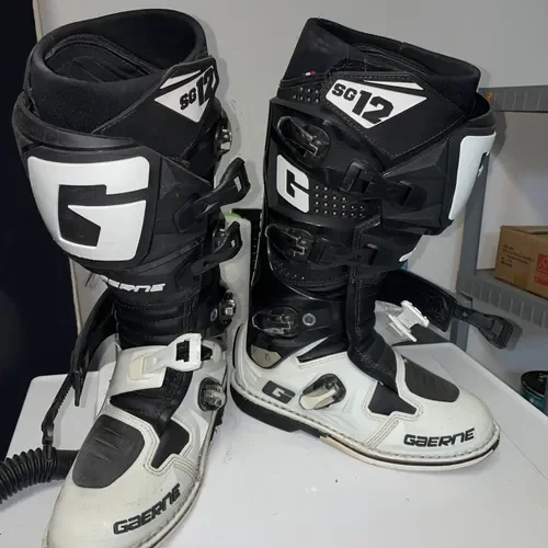 Gaerne SG12 Boots Black/White Size 8