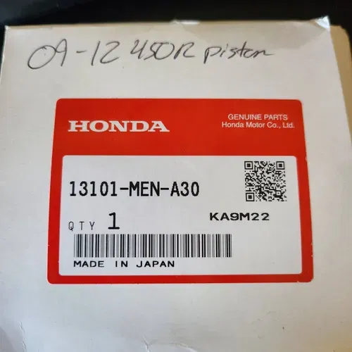 13101-MEN-A30 CRF450R Piston