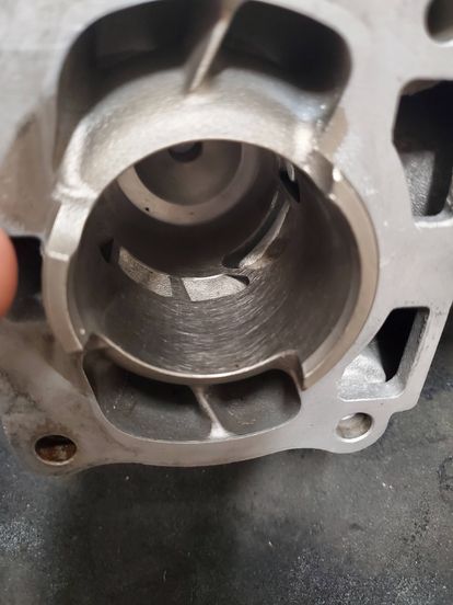 2002-2004 YZ125 Top End Cylinder Head