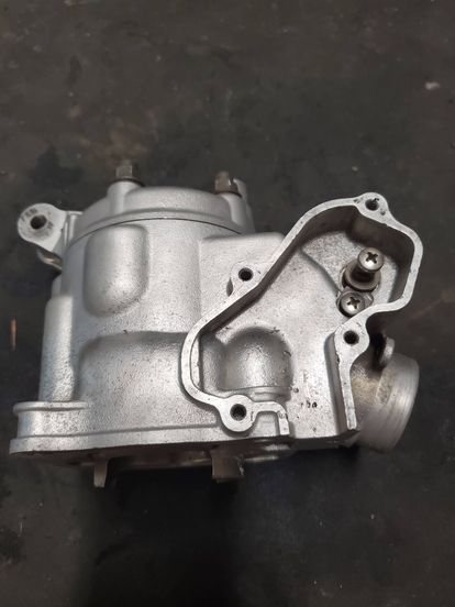 2002-2004 YZ125 Top End Cylinder Head