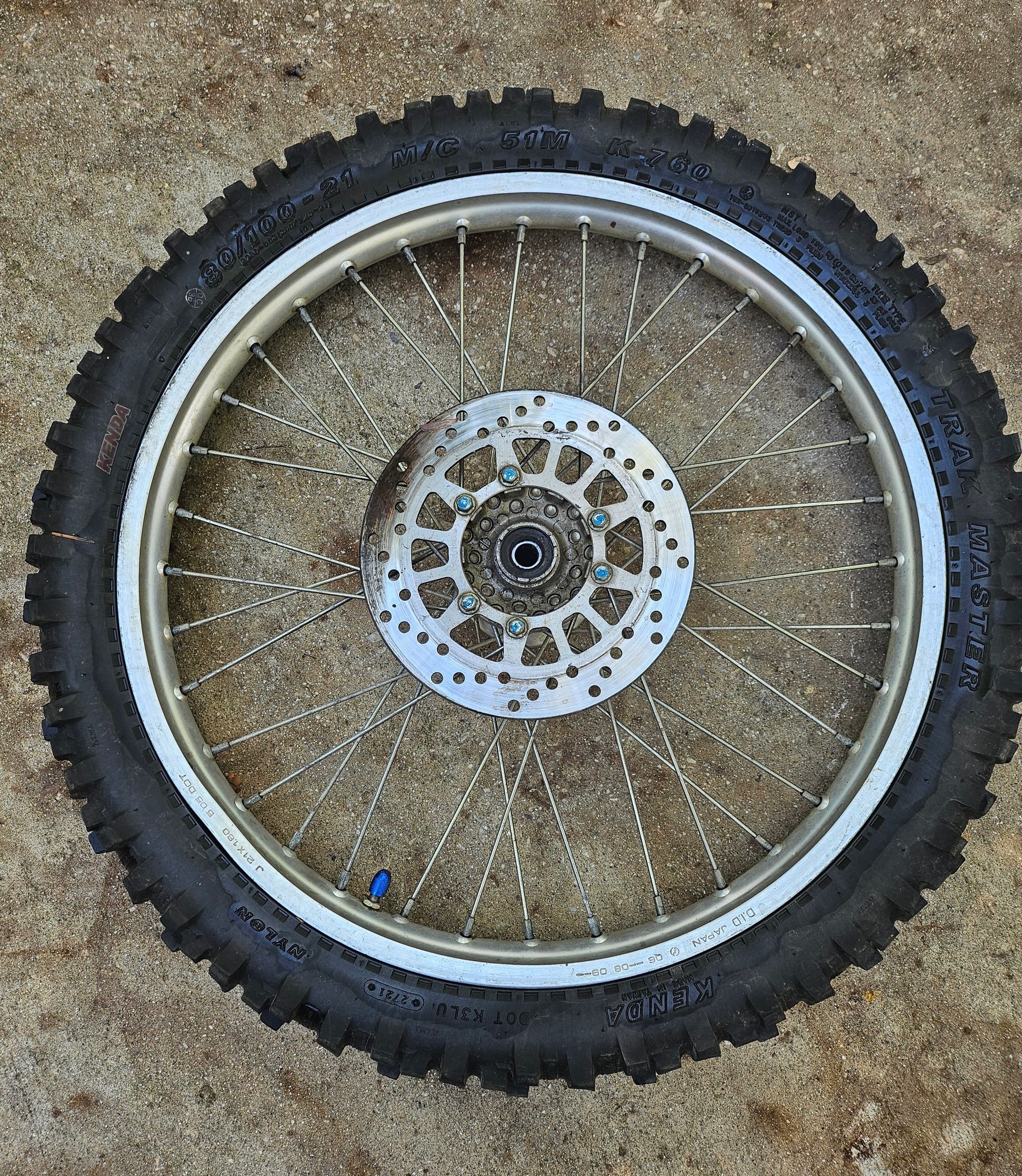 05-2020 YAMAHA TTR 230 TTR230 OEM FRONT WHEEL RIM HUB TIRE 4AN-F5111-10-35