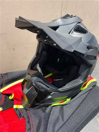 Subverter Ray M/B Helmet 