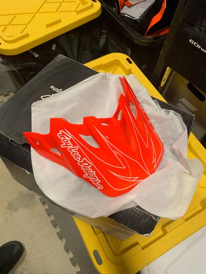 Troy Lee Designs Helmets - Size L