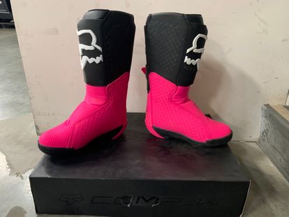 Women's Fox Racing Boots - Size 8