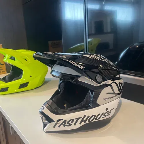 Bell Helmets - Size Xl