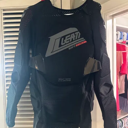 Leatt 3DF AirFit Body Protector