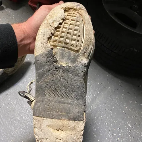 White Alpine Tech 7s