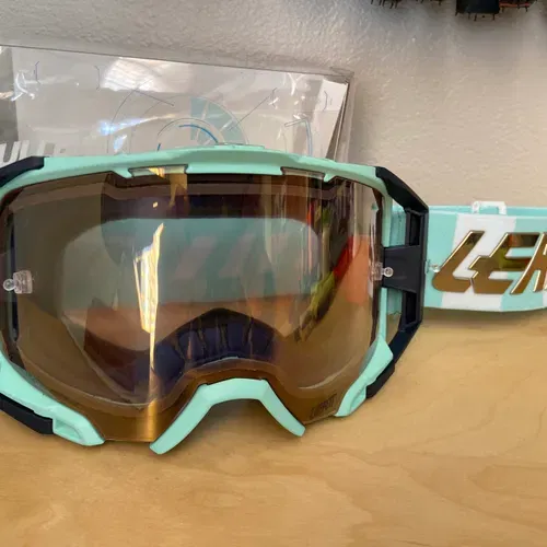 Leatt Goggles