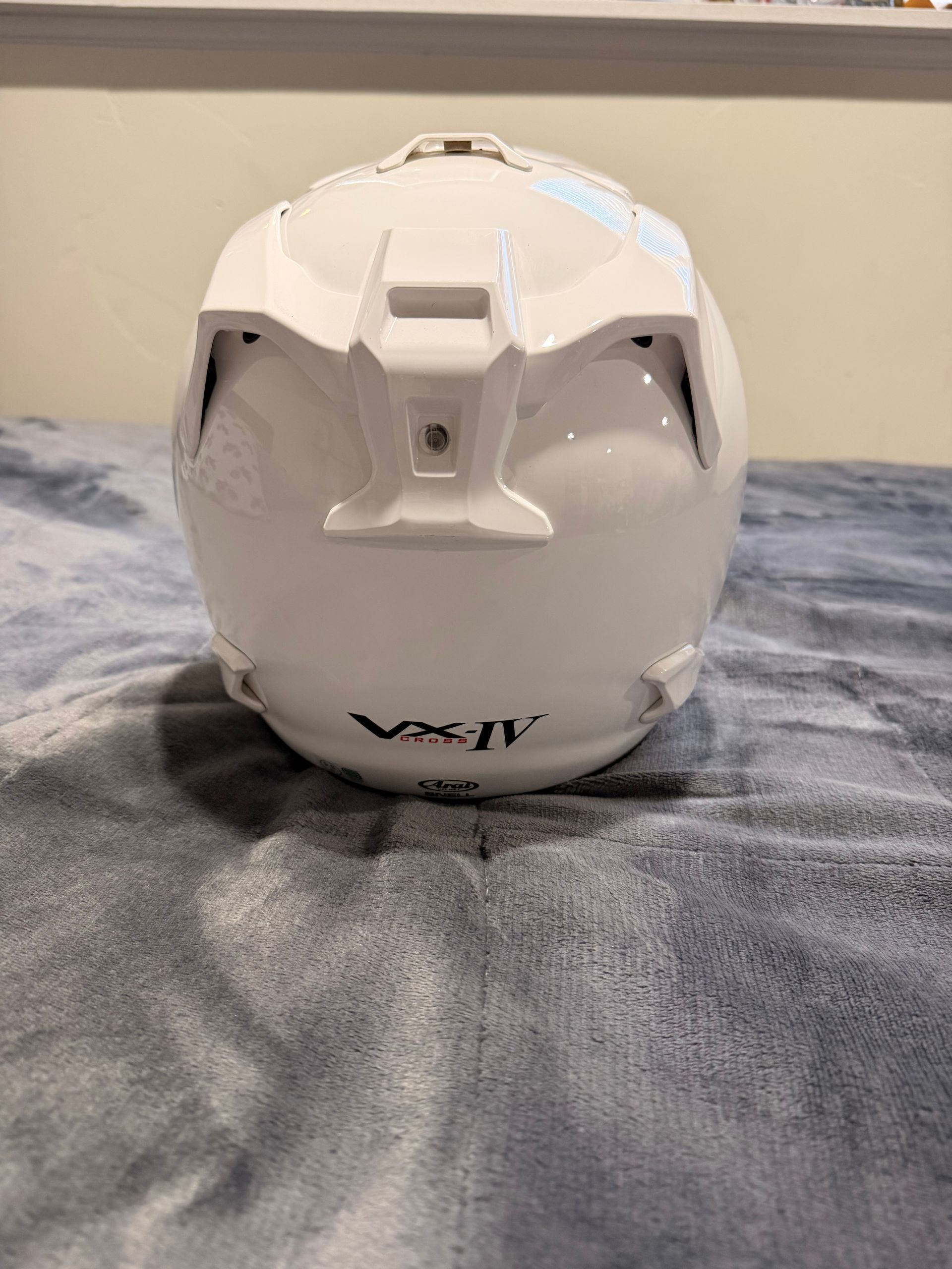 Arai VX- Pro 4 - Solid White mx helmet