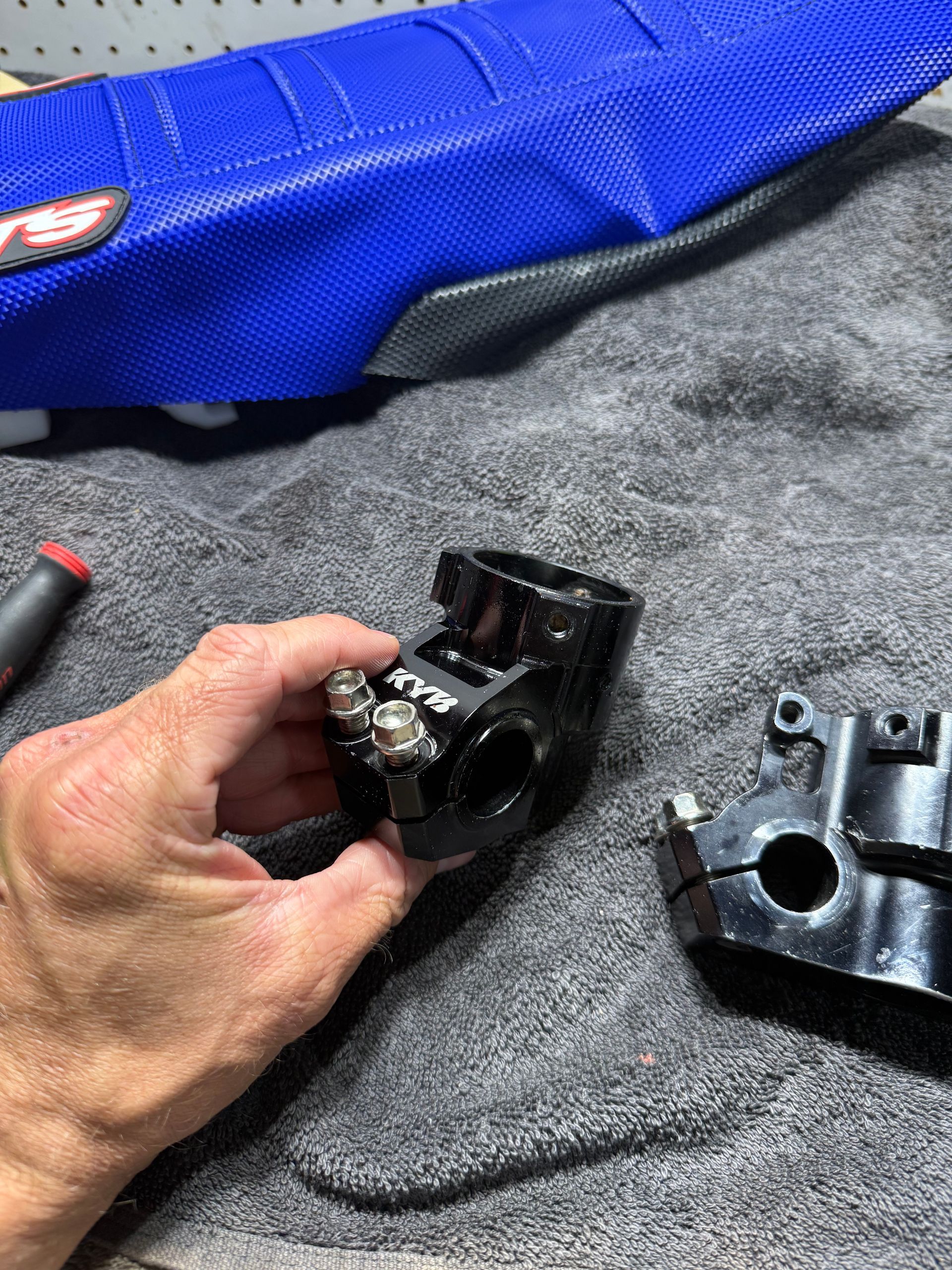 KYB 48mm Billet Fork Lugs (Honda)