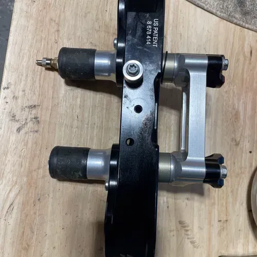 Neken SFS Air Spring Triple Clamp