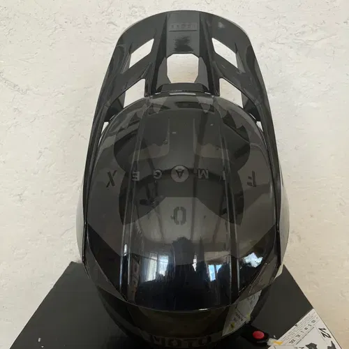 Fox Racing V2 Helmet - Size M